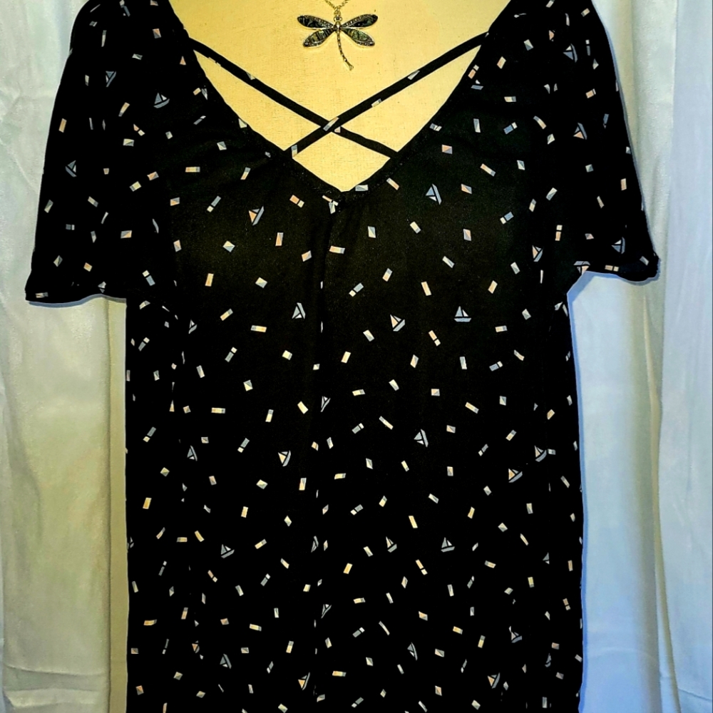 TORRID LIGHT BLOUSE